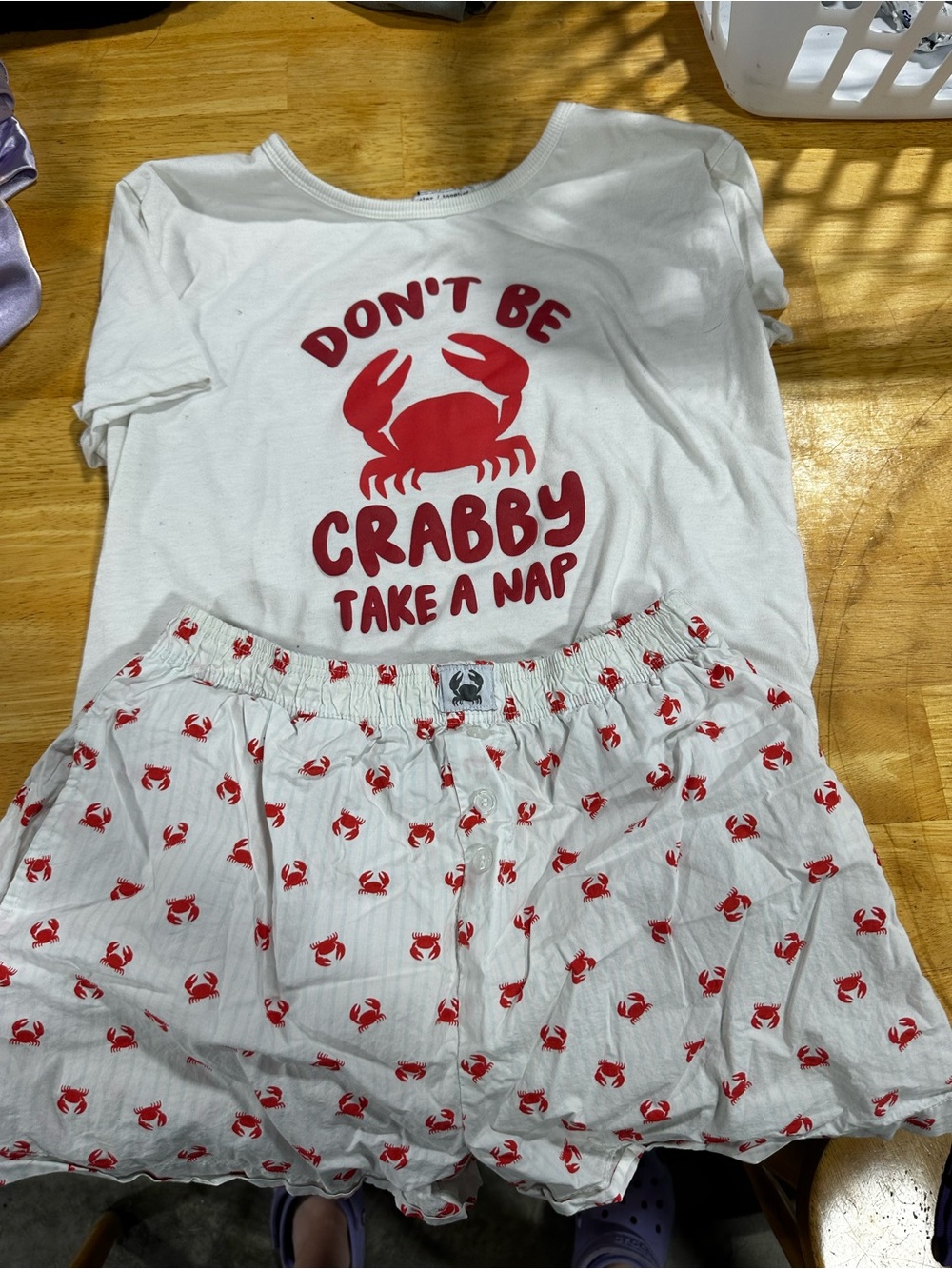Adults White and Red 'Don't Be Crabby' Pajama Set